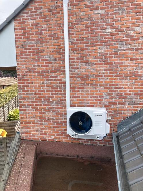 Airconditioning  plaatsen, Elektronische apparatuur, Airco's, Zo goed als nieuw, Wandairco, 60 tot 100 m³, Koelen en Ontvochtigen