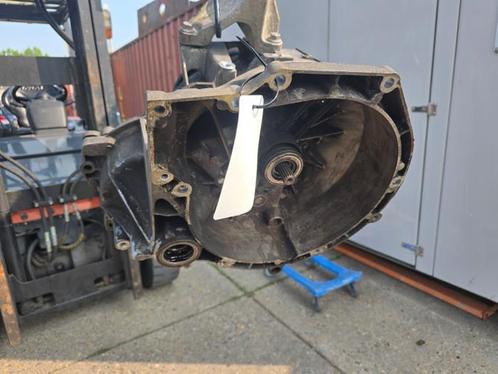Versnellingsbak van een Ford B-Max, Auto-onderdelen, Transmissie en Toebehoren, Ford, Gebruikt, 3 maanden garantie