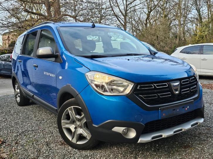 Dacia Lodgy Stepway 1.3 TCe * 7 PLACES * 1 MAIN * AN 2021 *, Autos, Dacia, Entreprise, Achat, Lodgy, ABS, Airbags, Air conditionné