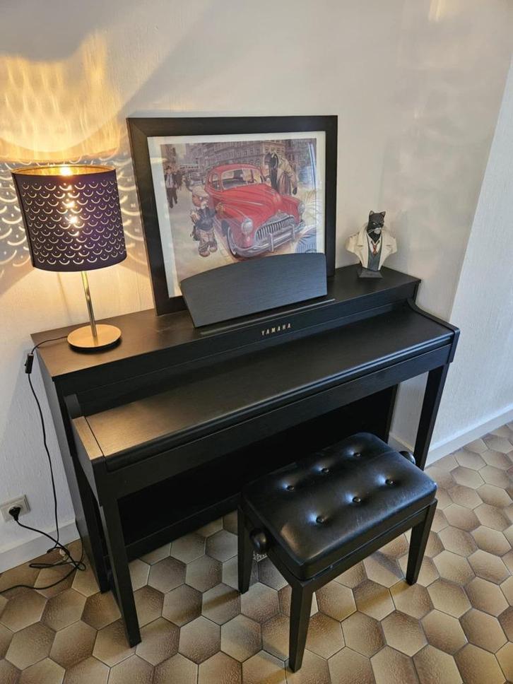 Piano numérique Yamaha Clavinova 230, Muziek en Instrumenten, Piano's, Gebruikt, Piano, Zwart, Digitaal, Ophalen