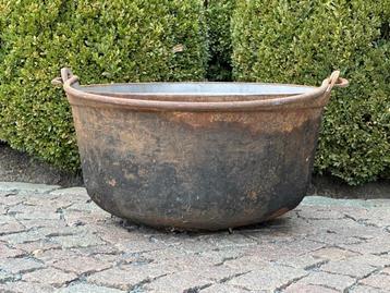 grote gietijzeren ketel met hendel - diameter 47,5 cm beschikbaar voor biedingen