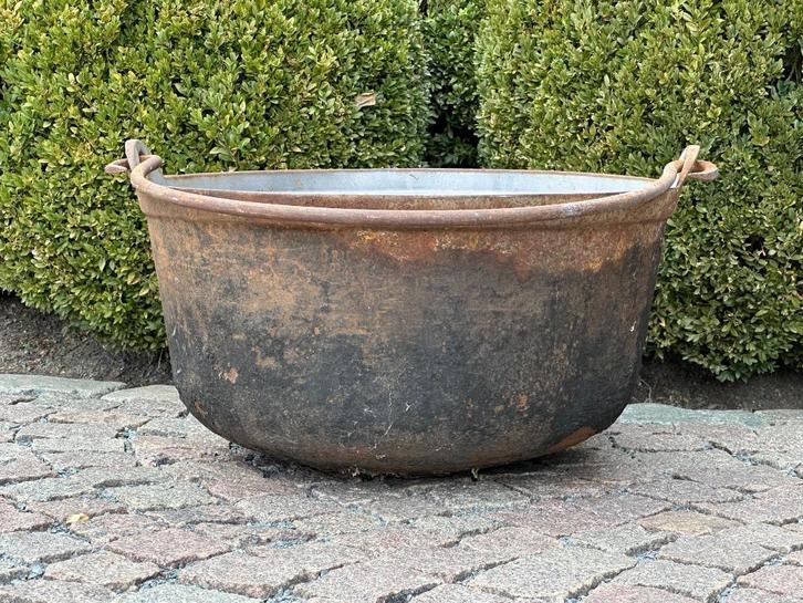 grote gietijzeren ketel met hendel - diameter 47,5 cm, Antiek en Kunst, Curiosa en Brocante, Ophalen