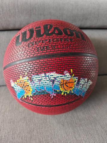 Wilson Downtown Official Size Bricks Basketbal beschikbaar voor biedingen
