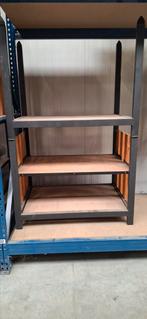 Stalen rekken, Ophalen