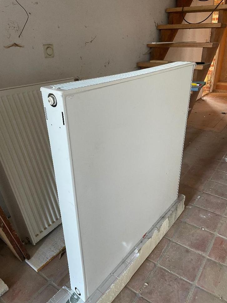 Radiatoren, Doe-het-zelf en Bouw, Verwarming en Radiatoren, Gebruikt, Radiator, 80 cm of meer, Ophalen