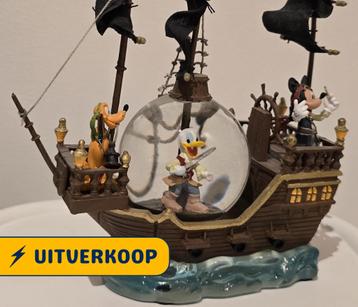 Disney Piraat Mickey Donald & Pluto Sneeuwbol beschikbaar voor biedingen