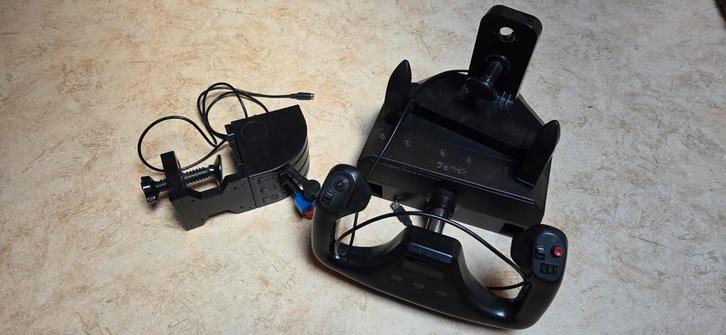 Saitek (logitech) pro flight yoke system, Computers en Software, Joysticks, Zo goed als nieuw, Ophalen of Verzenden