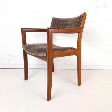 13x vintage stoel Deens design beschikbaar voor biedingen