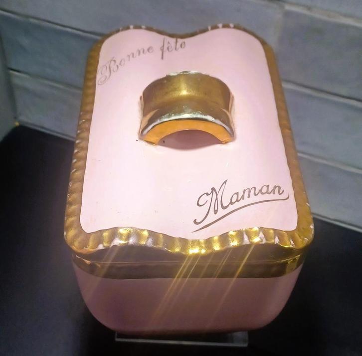 Fijne Moederdag Boch La Louvière, Antiek en Kunst, Antiek | Porselein, Verzenden