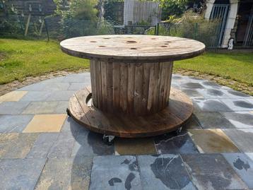 Tuintafel/haspel met wieltjes, Tuin en Terras, Tuintafels, Ophalen, Gebruikt, Rond, Hout