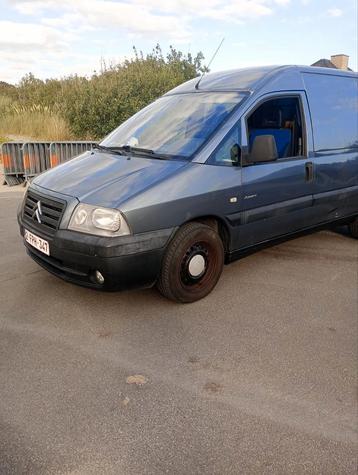 Fourgon utilitaire léger Citroen Jumpy, Particulier, Achat, Attache-remorque