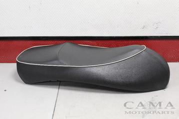 SIEGE COMPLET GTS 300 2009-2013 (GTS300 Super ZAPM45200), Utilisé