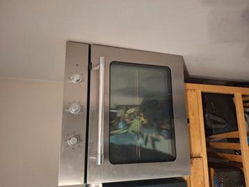 Oven te koop beschikbaar voor biedingen