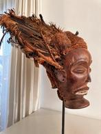Masque Chokwe Chihongo, art ethnique africain, Enlèvement ou Envoi