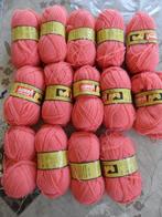 14  bollen breigaren 100 % zuiver scheerwol, Ophalen of Verzenden, Zo goed als nieuw, Breien of Haken