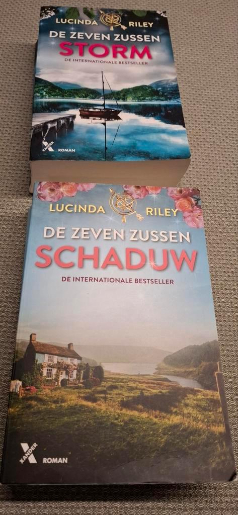 Twee boeken van Lucinda Riley - Storm en Schaduw, Boeken, Literatuur, Zo goed als nieuw, Ophalen of Verzenden