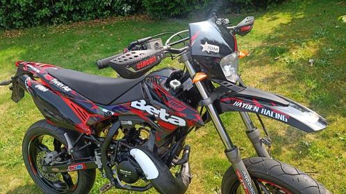 Beta 50 rr Motard Hayden Racing customized, Fietsen en Brommers, Brommers | Overige merken, Zo goed als nieuw, Klasse B (45 km/u)