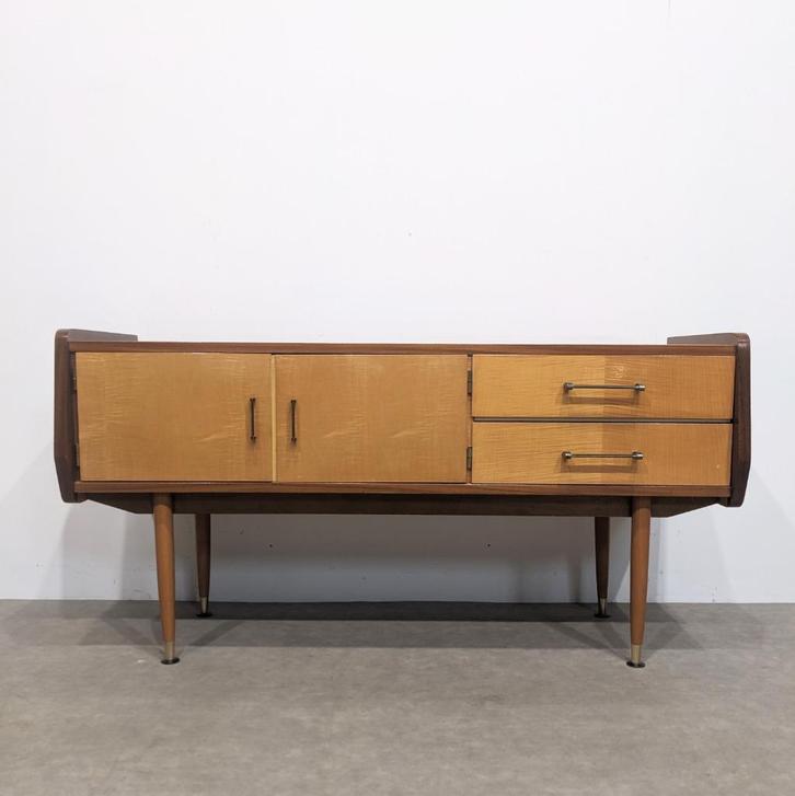 Vintage lowboard, Huis en Inrichting, Kasten |Televisiemeubels, Ophalen