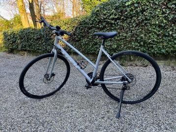 TREK FX2 STAGGER fiets beschikbaar voor biedingen