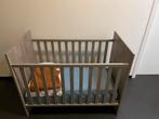 Babykamer (bed, kleerkast, verschoontafel), Kinderen en Baby's, Kinderkamer | Complete kinderkamers, Ophalen, Zo goed als nieuw