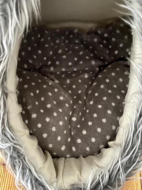 Niche pour chat/petit chien, Dieren en Toebehoren, Kattenmanden, Gebruikt, Polyester, Ophalen of Verzenden