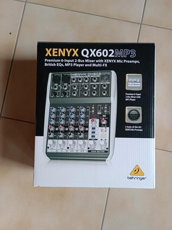 Behringer xenyx QX 602 MP3 (neuf), Muziek en Instrumenten, Mengpanelen, Nieuw, Ophalen of Verzenden