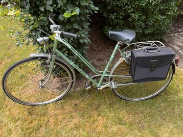 Vintage damesfiets Novy Tourist beschikbaar voor biedingen
