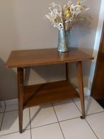 Vintage plantentafel /bijzettafel / tvtafel, Ophalen