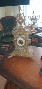 Mantelklok, Enlèvement ou Envoi