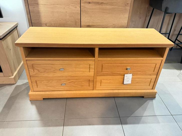 Magnifique meuble TV en chêne massif – Neuf, Maison & Meubles, Armoires | Mobilier de télévision, Comme neuf, Chêne, Enlèvement