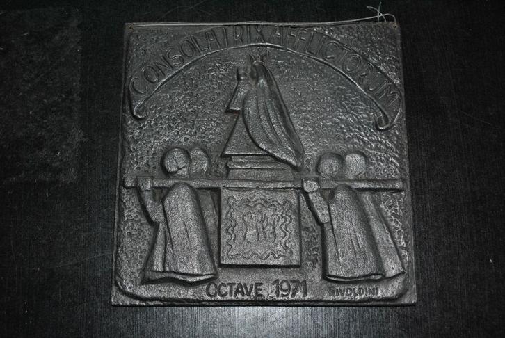Bas-reliëf in gietijzer Onze Lieve Vrouw van Luxemburg, Antiek en Kunst, Antiek | Religieuze voorwerpen, Ophalen of Verzenden