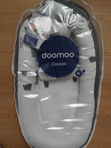 Doomoo Cocoon babynest grijs beschikbaar voor biedingen