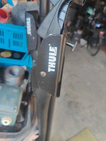 Barres de toit Thule pour 2 vélos, Enlèvement, Comme neuf