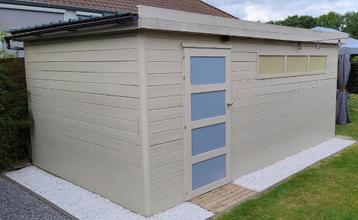 Groot tuinhuis / garage 325cm x 535cm in goede conditie beschikbaar voor biedingen