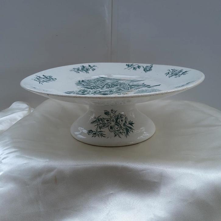 Antieke serveerschaal op voet., Antiek en Kunst, Antiek | Servies los, Ophalen of Verzenden