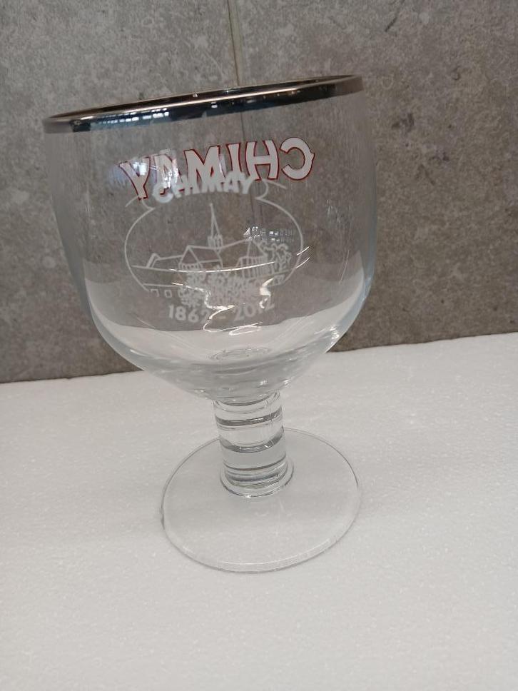 CHIMAY 1862 - 2012 glas op voet (150 jaar) (150 jaar) in per, Verzamelen, Biermerken, Nieuw, Glas of Glazen, Overige merken, Ophalen of Verzenden