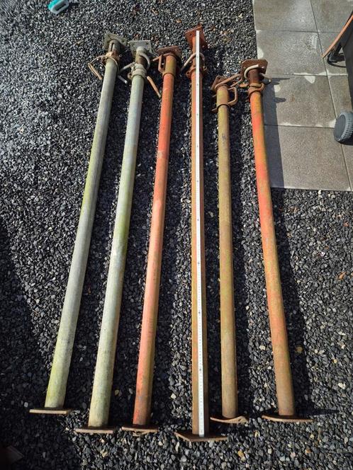 Etancons 1,6 m / 2 m, Doe-het-zelf en Bouw, Metalen, Zo goed als nieuw, Ophalen