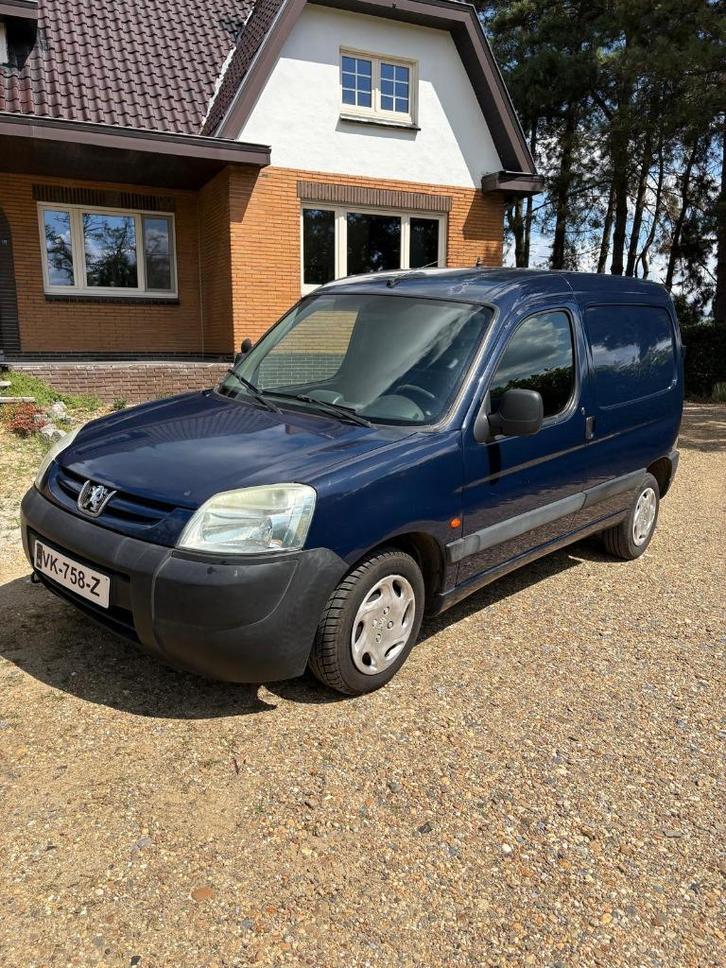 Peugeot partner, Auto's, Bestelwagens en Lichte vracht, Particulier, Airbags, Bluetooth, Centrale vergrendeling, Metaalkleur, Peugeot