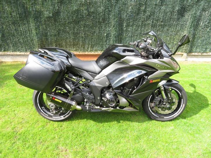 Kawasaki Z1000sx in perfecte nieuwstaat, Motoren, Motoren | Kawasaki, Particulier, Toermotor, meer dan 35 kW, 4 cilinders, Motorrijbewijs A