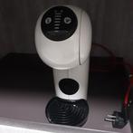 Dolce gusto genio blanche, Machine à espresso, Réservoir d'eau amovible, Dosettes et capsules de café, Comme neuf