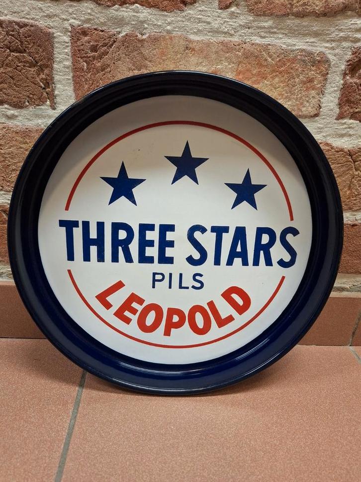 Emaille dienbord plateau Three Stars Pils Leopold, Verzamelen, Merken en Reclamevoorwerpen, Gebruikt, Reclamebord, Ophalen of Verzenden