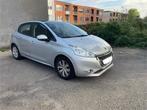Peugeot 208 1.2 benzine bouwjaar 2014, verbruikt olie!!, Voorwielaandrijving, Stof, Handgeschakeld, 5 deurs