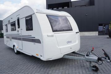 Belle Adria pour 5 pers.avec déménageur, climatisation, coin, Mover, Jusqu'à 5, Entreprise, Lits superposés