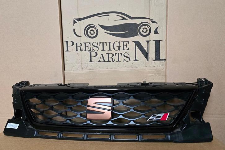 Grill Seat Leon 3 III 5F CUPRA FR GRILLE FACELIFT 5F0853654K, Auto-onderdelen, Carrosserie, Bumper, Voor, Gebruikt, Herkomst onderdeel bekend