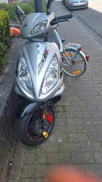 Sym, Ophalen of Verzenden, Zo goed als nieuw