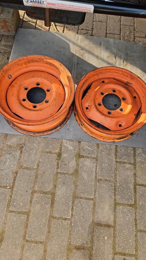 Fiat someca recherche, Zakelijke goederen, Landbouw | Onderdelen | Banden, Velgen en Assen, Ophalen of Verzenden