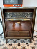 Meuble radio vintage, un modèle Graetz 230 Grazioso, Ophalen