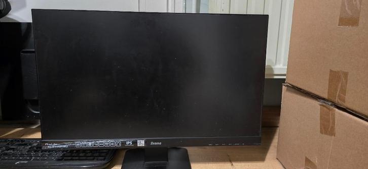 2 computerschermen: HDMI, 23"-60cm, perfecte staat, Computers en Software, Monitoren, Zo goed als nieuw, HDMI, Ingebouwde speakers