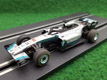 Carrera Go: Mercedes AMG F1 W09 EQ Power+ L.Hamilton Nr.44 beschikbaar voor biedingen