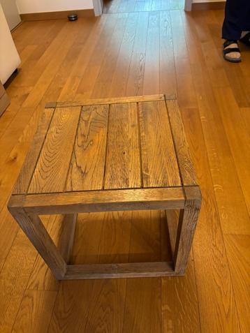 TABLE D'APPOINT EN BOIS 38X38X38 beschikbaar voor biedingen